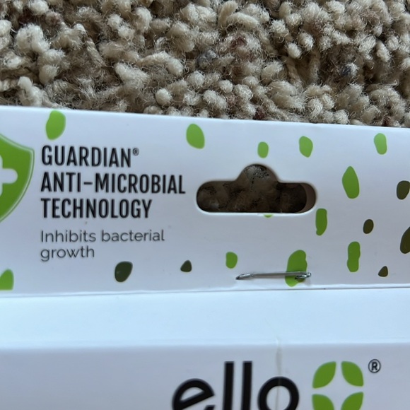 BNWT reusable silicone antimicrobial fun straws, cleaning brush & carry case set - Picture 5 of 9